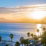 Balcon Vue Mer L Plage A 100M L Balneo L Parking
