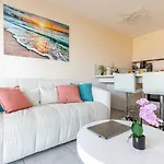 Balcon Vue Mer L Plage A 100M L Balneo L Parking Cannes