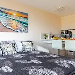 Balcon Vue Mer L Plage A 100M L Balneo L Parking *